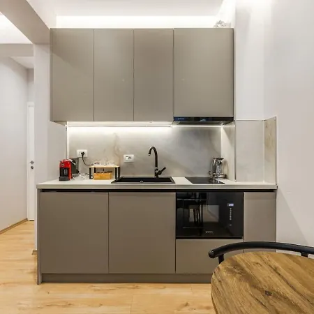 Apartment Stone By Pikhost Gjirokaster